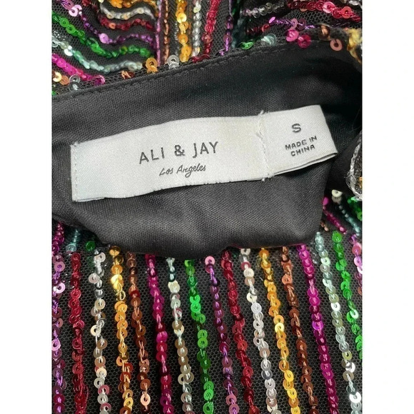 Ali & Jay light up the night sequin dress - Picture 7 of 8